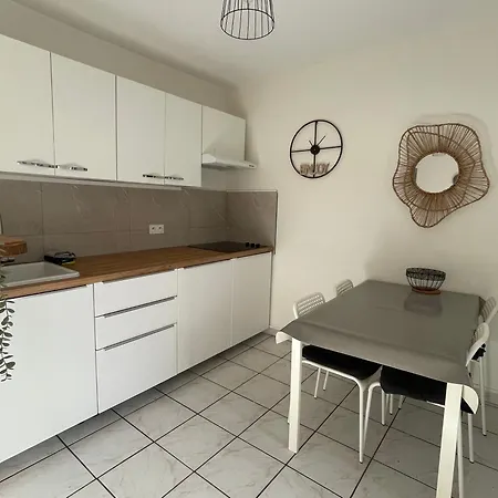 St Martial Centre, Clim * Sète