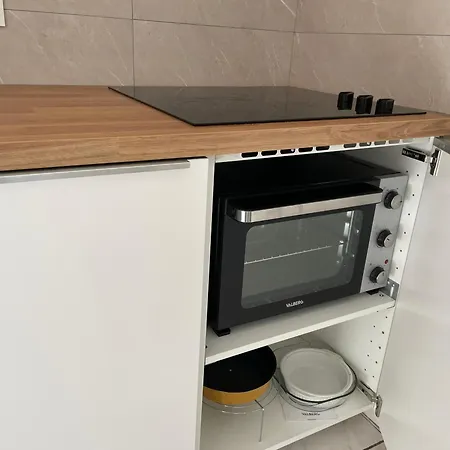 St Martial Centre, Clim *