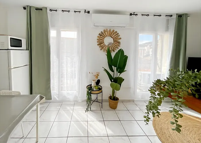 St Martial Centre, Clim *